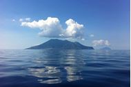 Immagine di 2025 | Sicilia - Eolie | Crociera cabin charter in catamarano | da giugno a settembre