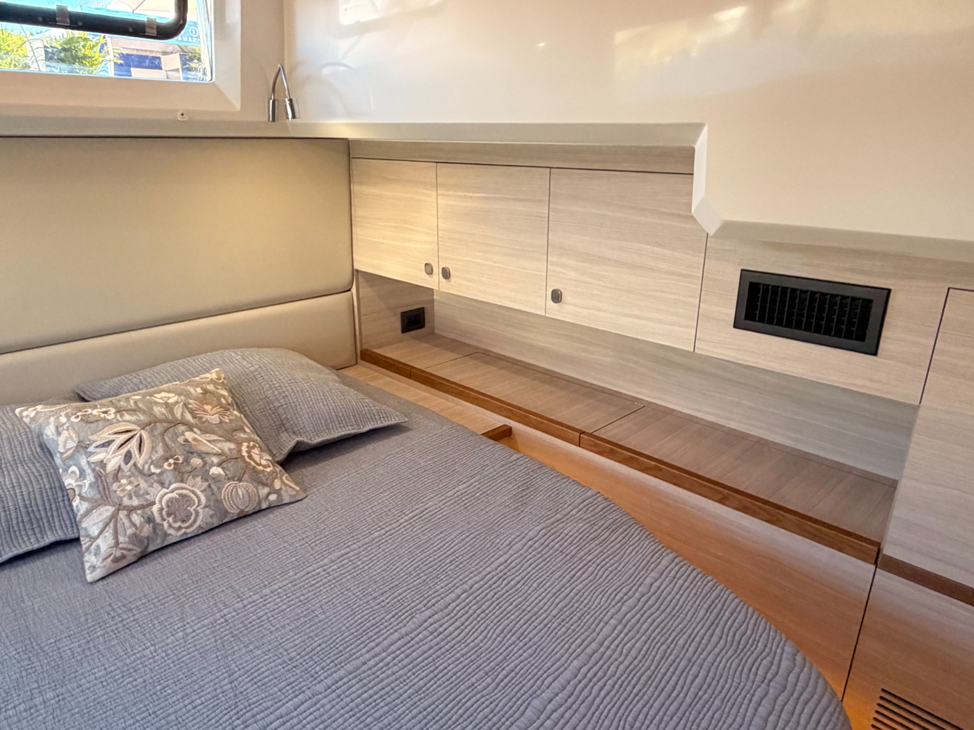 Aquila 45 Sail — cabina matrimoniale vista IV