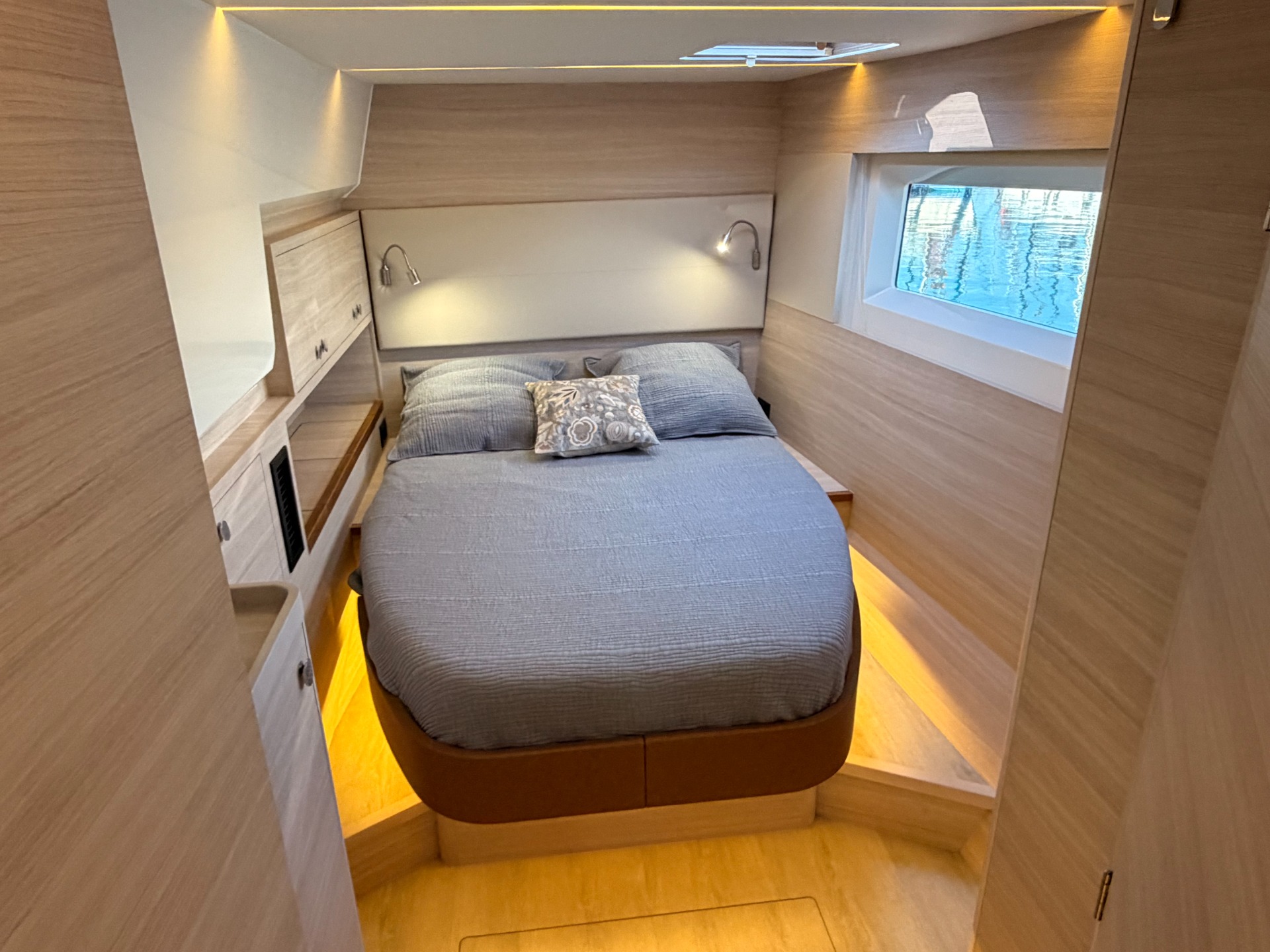 Aquila 45 Sail — cabina matrimoniale vista VII